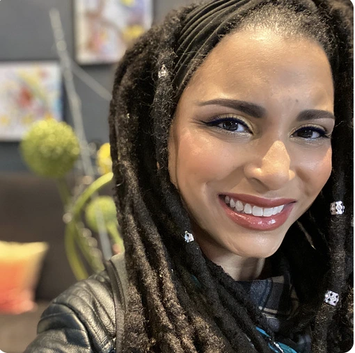 Angela Manlove photo